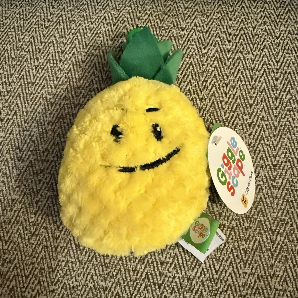 NWT Giggle Scape Pineapple Fruit Back-to-School  Bag Clip-On NEW 6.5